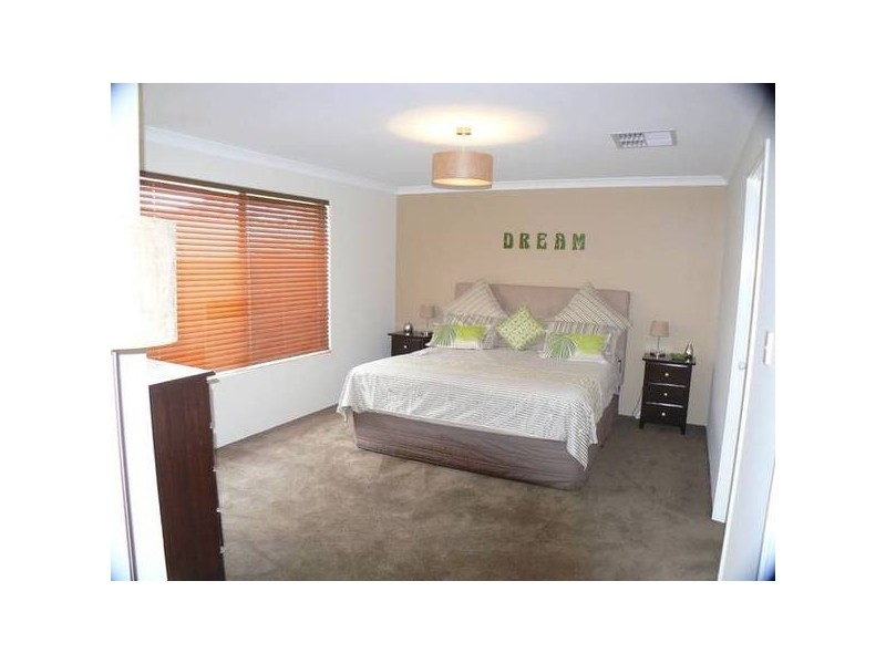 64 Birchley Road, Beeliar WA 6164