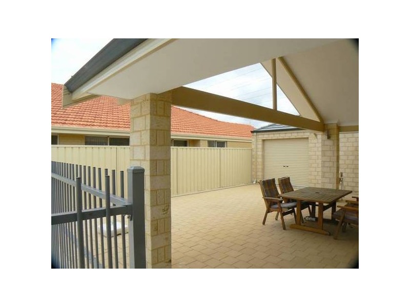 64 Birchley Road, Beeliar WA 6164