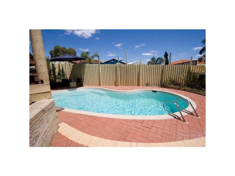 35 Mannion Way, Kardinya WA 6163