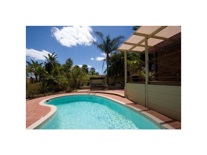 35 Mannion Way, Kardinya WA 6163