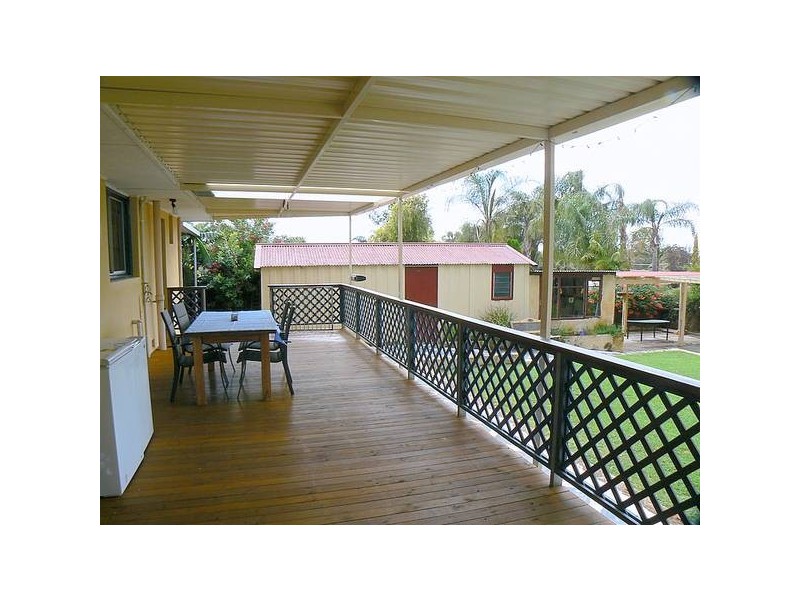 41 Waverley Road, Coolbellup WA 6163