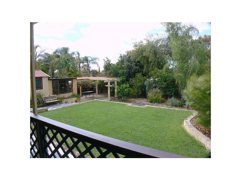 41 Waverley Road, Coolbellup WA 6163