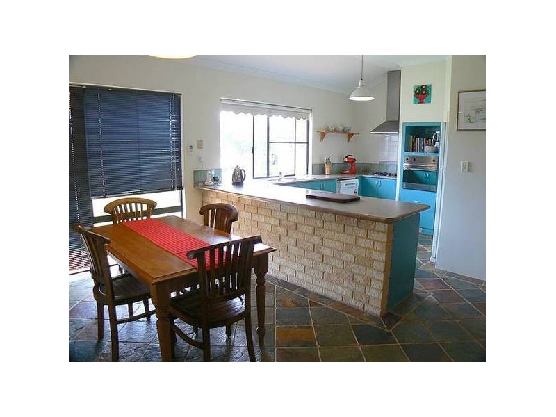 40 Scovell Crescent, Anketell WA 6167