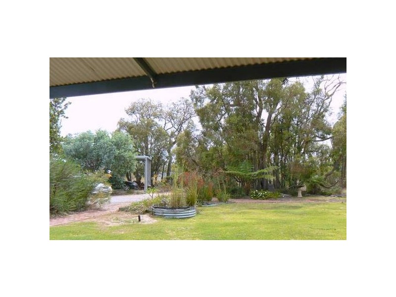 40 Scovell Crescent, Anketell WA 6167