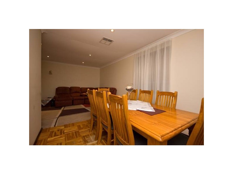 2 Pausin Crescent, Bibra Lake WA 6163