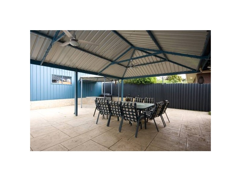 2 Pausin Crescent, Bibra Lake WA 6163
