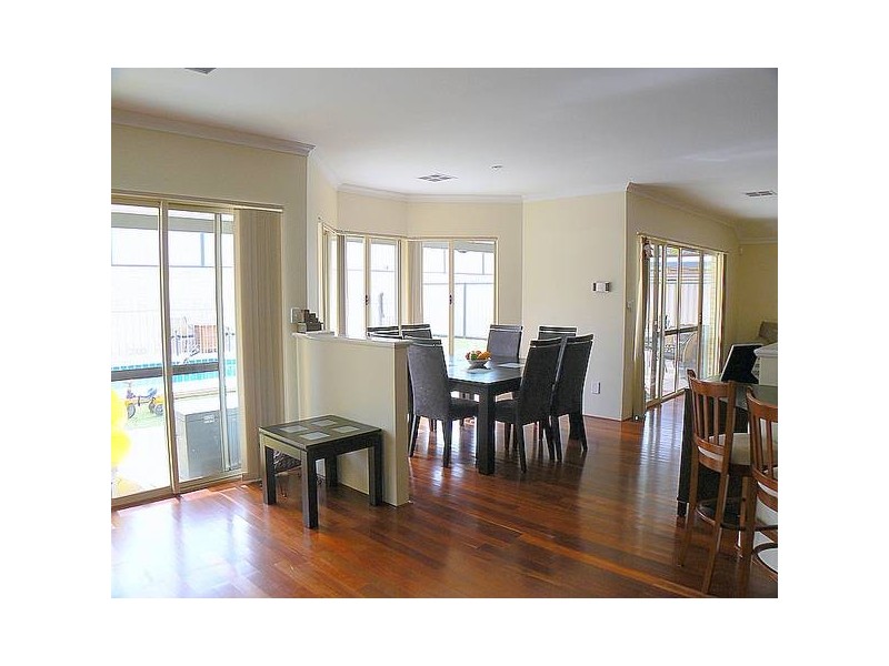 6 Caribbean Turn, Aubin Grove WA 6164