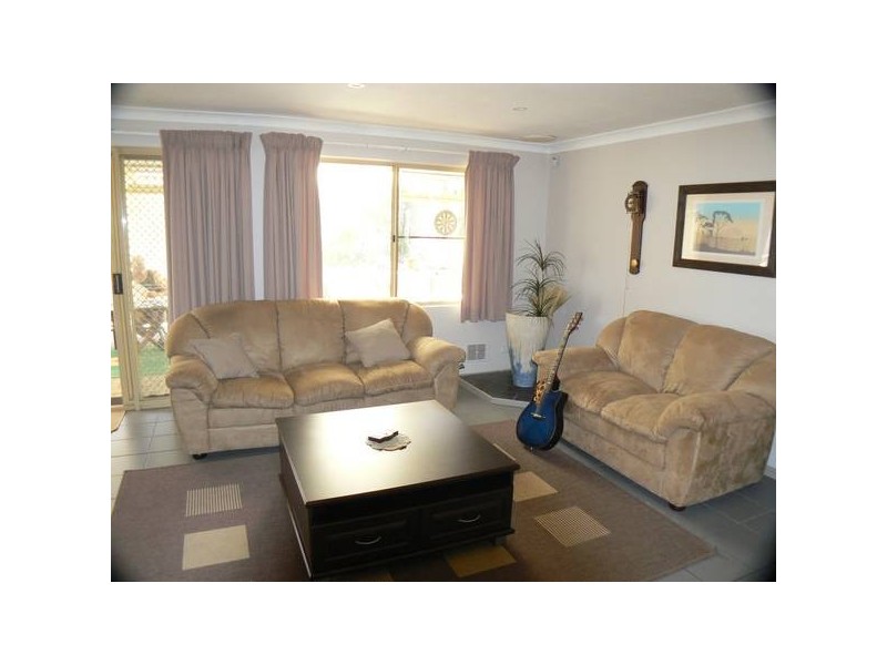 17 Begonia Close, Yangebup WA 6164