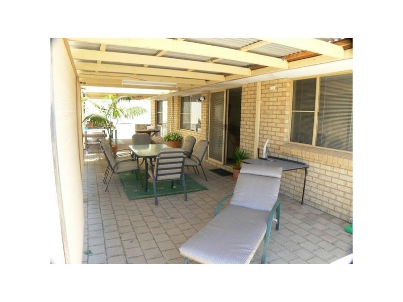 17 Begonia Close, Yangebup WA 6164
