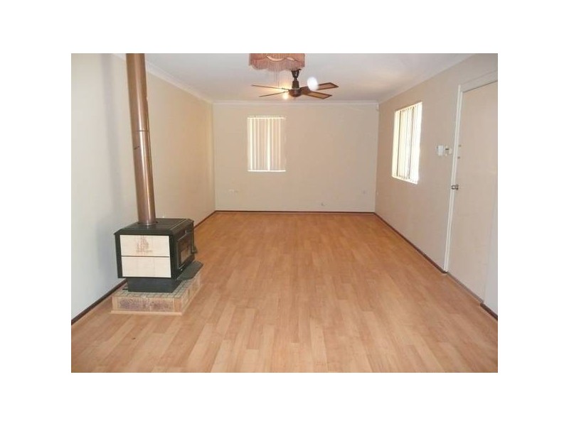 24 Fluellen Way, Hamilton Hill WA 6163