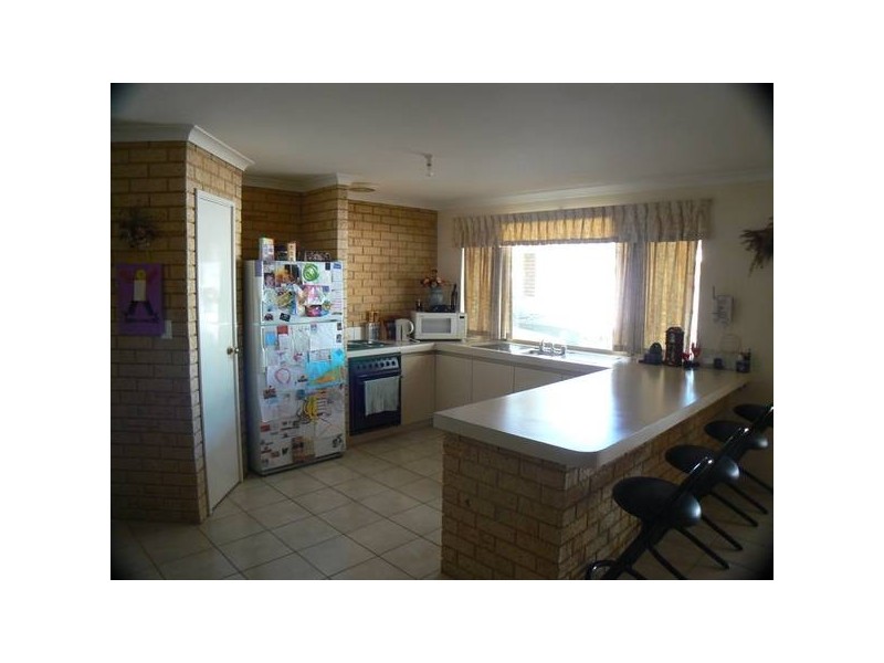 60 Williambury Drive, Yangebup WA 6164