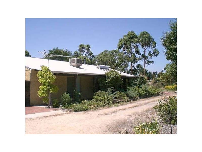 200 De Haer Road, Wandi WA 6167