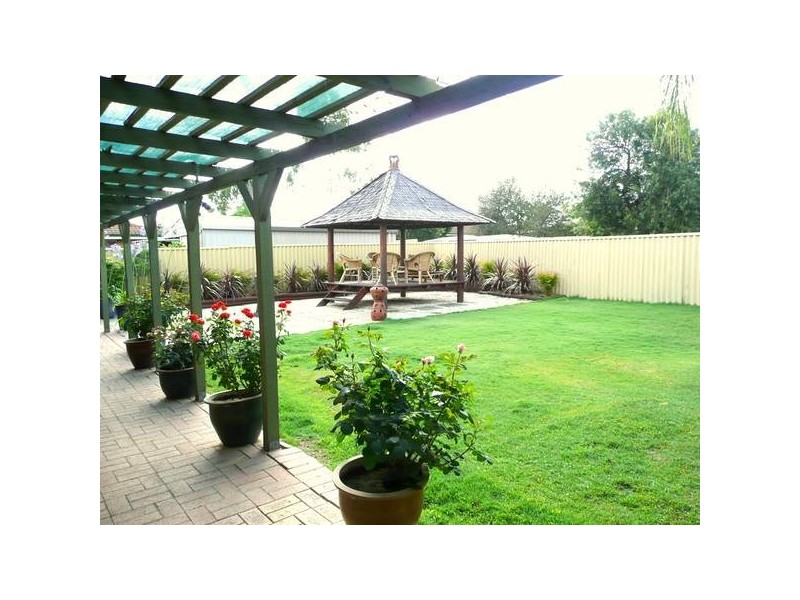 10 Jeavons Place, South Lake WA 6164