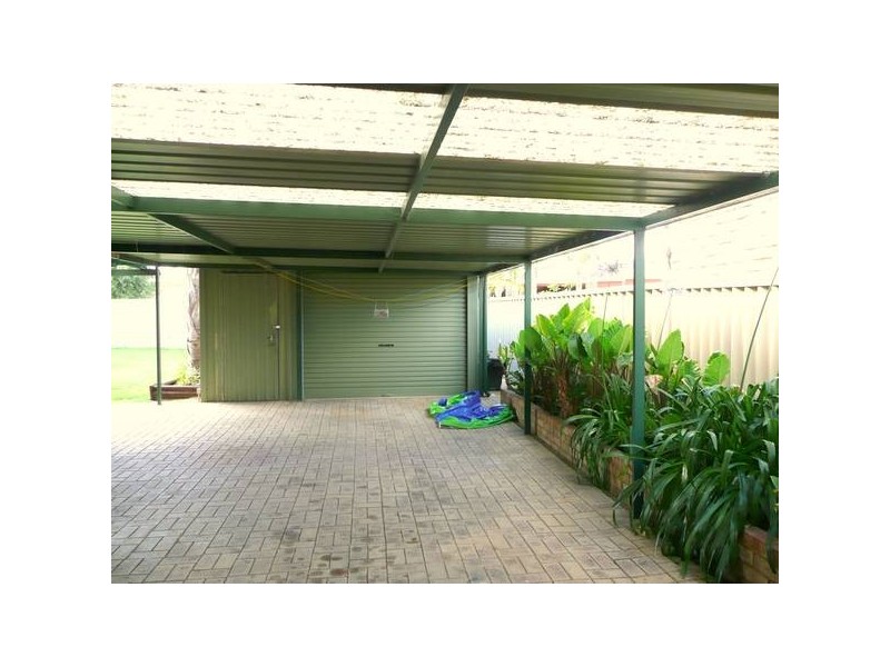 10 Jeavons Place, South Lake WA 6164