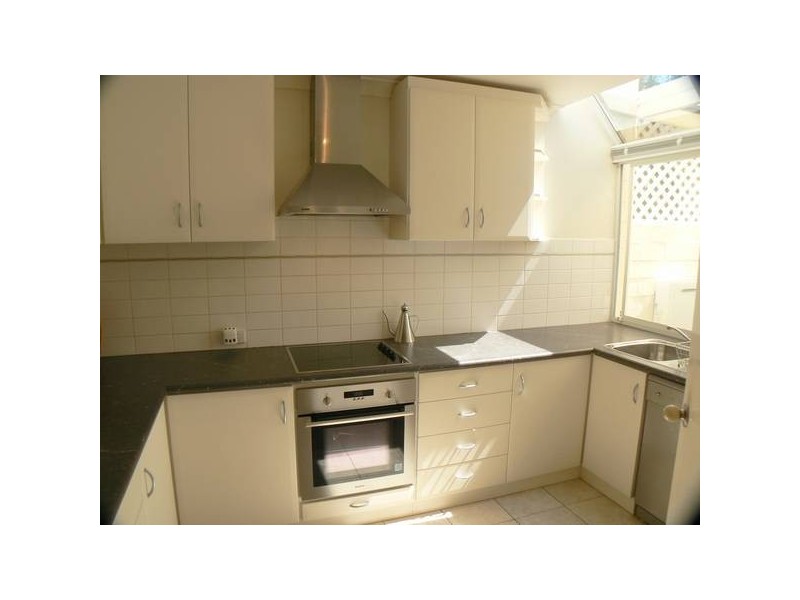 1/116 Solomon Street, Fremantle WA 6160