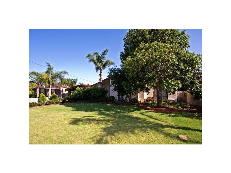 17 Brigalow Way, Armadale WA 6112