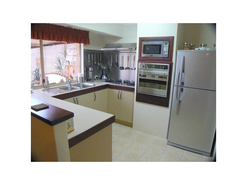 6 Rapania Rise, Yangebup WA 6164