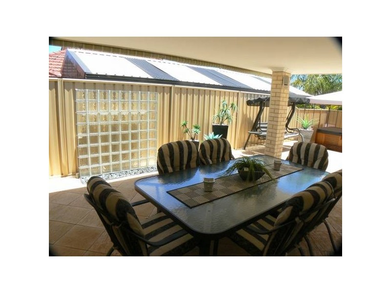 7 Ellesmere Circuit, Success WA 6164