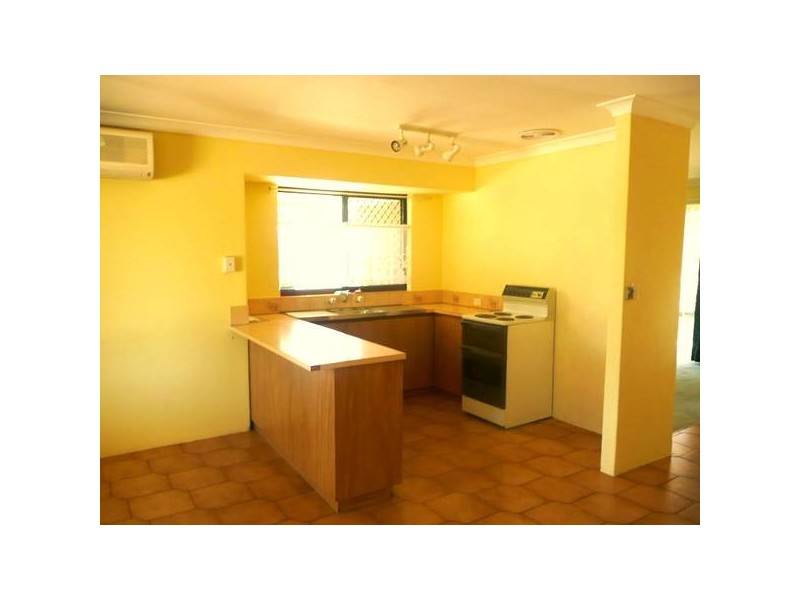 11a Gwenneth Terrace, South Lake WA 6164