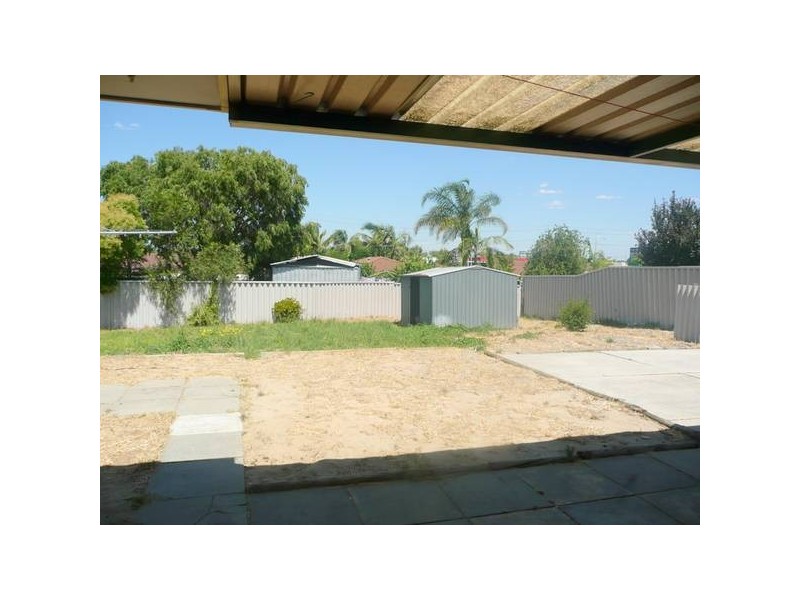 11a Gwenneth Terrace, South Lake WA 6164