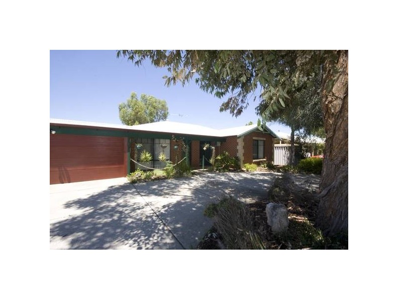 4 Seabrook Place, Success WA 6164