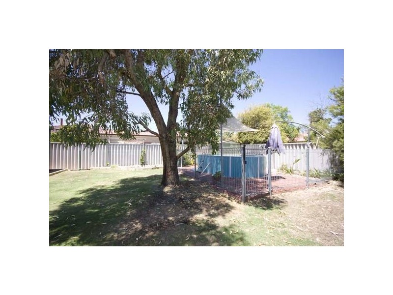 4 Seabrook Place, Success WA 6164