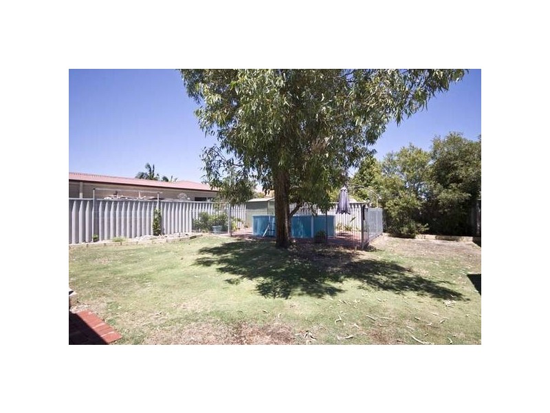 4 Seabrook Place, Success WA 6164