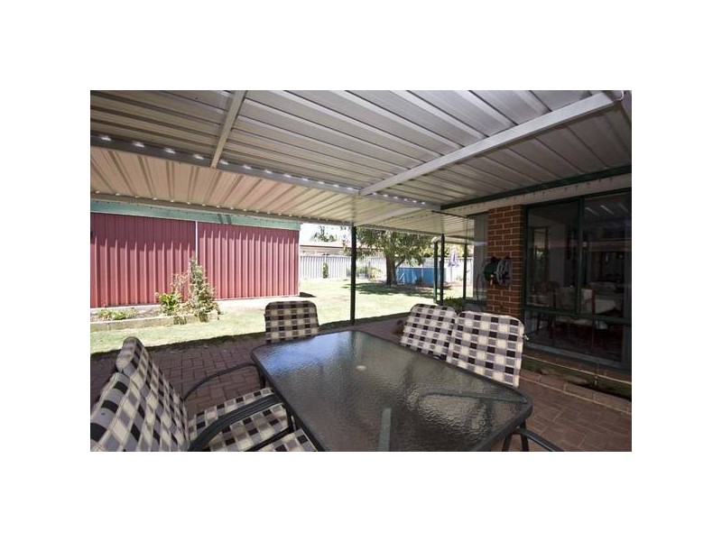 4 Seabrook Place, Success WA 6164