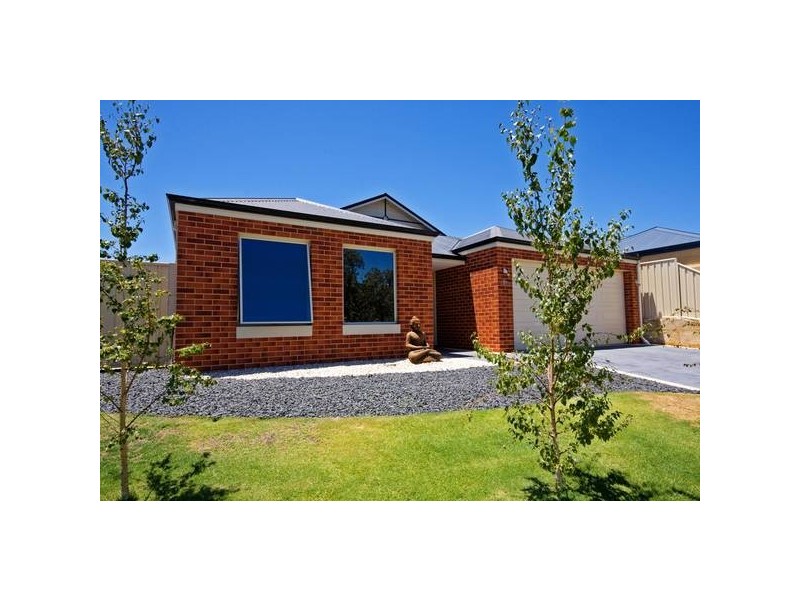 31 Murrumbidgee Drive, Hammond Park WA 6164