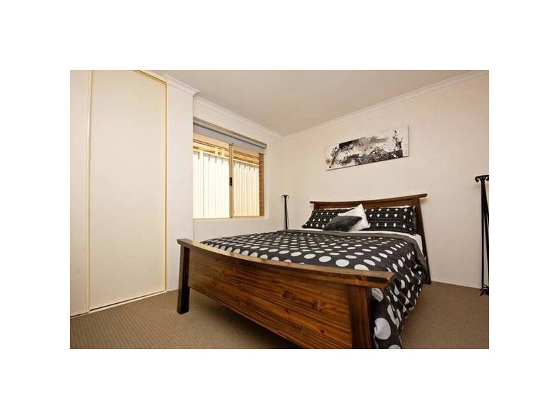 31 Murrumbidgee Drive, Hammond Park WA 6164