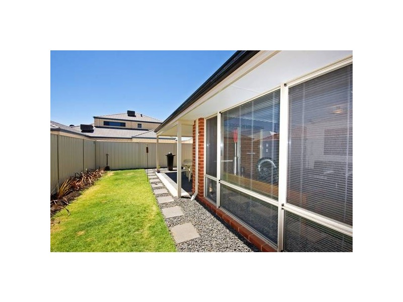 31 Murrumbidgee Drive, Hammond Park WA 6164