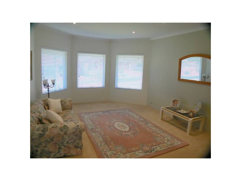 25 Lakefront Avenue, Beeliar WA 6164