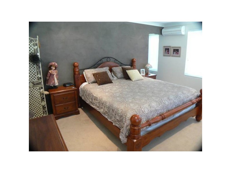 25 Lakefront Avenue, Beeliar WA 6164