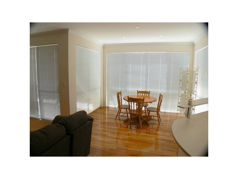 25 Lakefront Avenue, Beeliar WA 6164