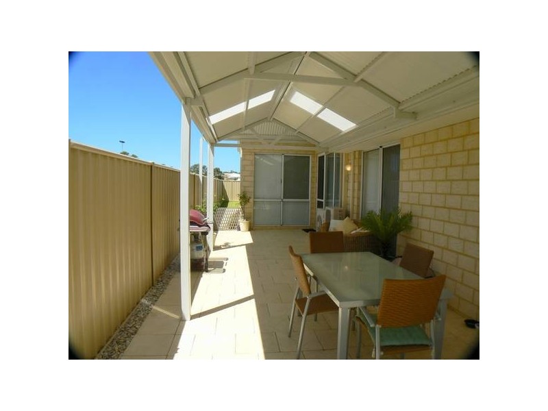 25 Lakefront Avenue, Beeliar WA 6164