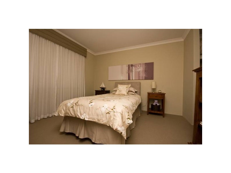 274 Wentworth Parade, Success WA 6164
