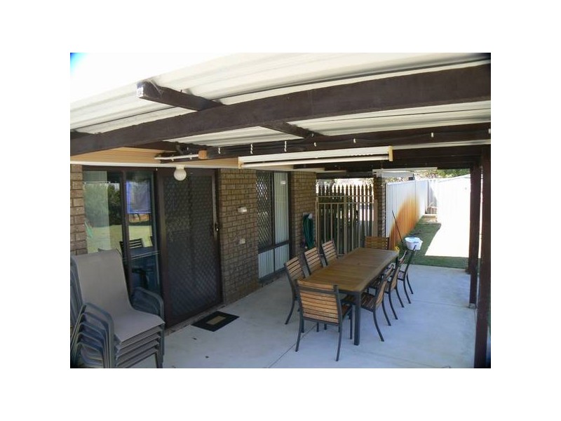 2 Thatched Court, Bibra Lake WA 6163