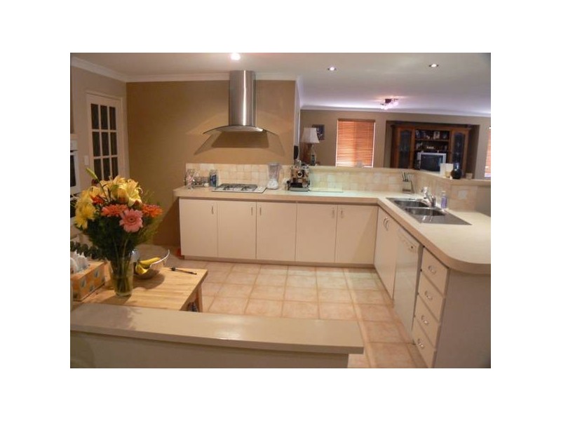 8 Stook Court, Spearwood WA 6163