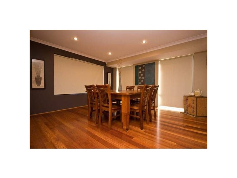 41 Jackadder Ave, Success WA 6164