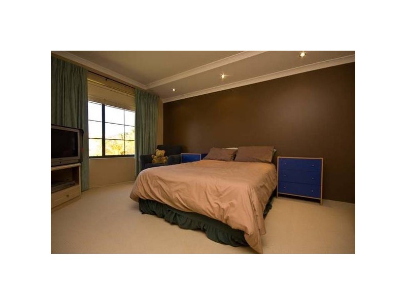 41 Jackadder Ave, Success WA 6164