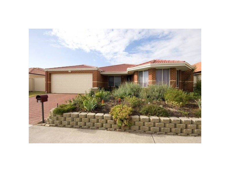 36 Jackadder Ave, Success WA 6164