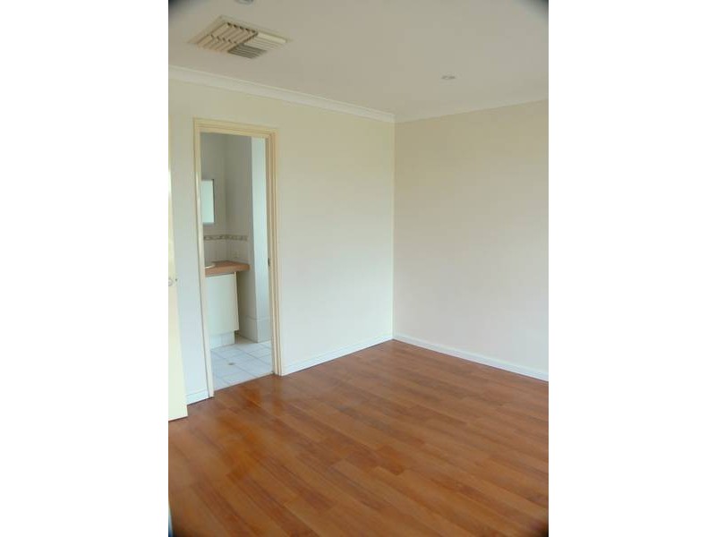 4 Kabbarli Loop, South Lake WA 6164