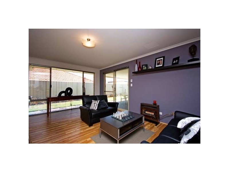 31 Murrumbidgee Drive, Success WA 6164