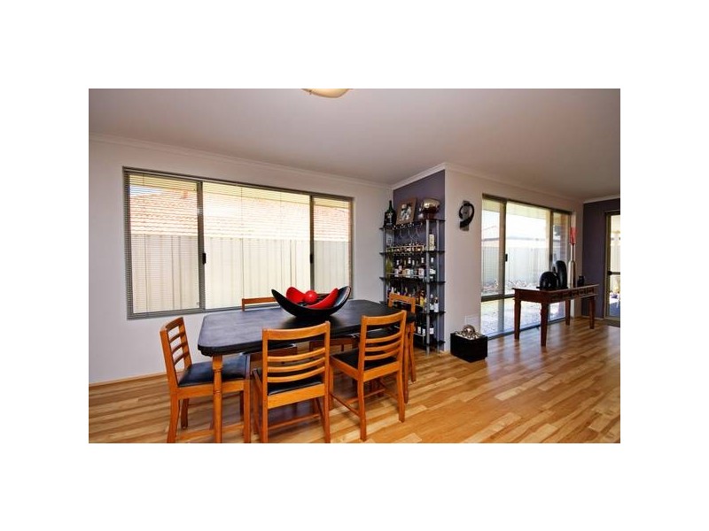 31 Murrumbidgee Drive, Success WA 6164