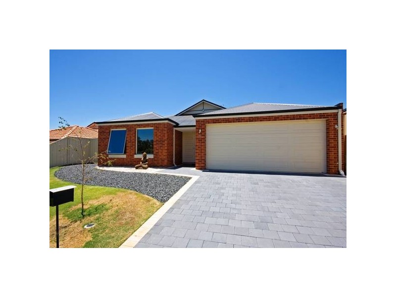 31 Murrumbidgee Drive, Success WA 6164