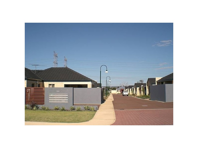 15/31 Barfield Road, Hammond Park WA 6164