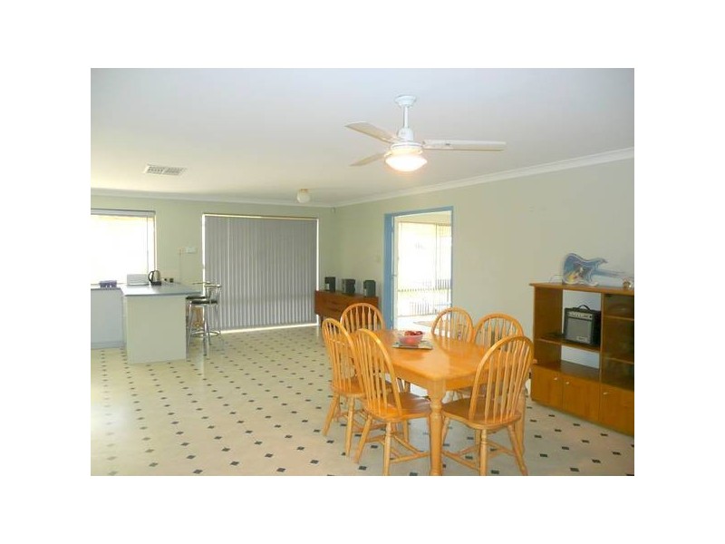 41 Briggs Street, South Lake WA 6164