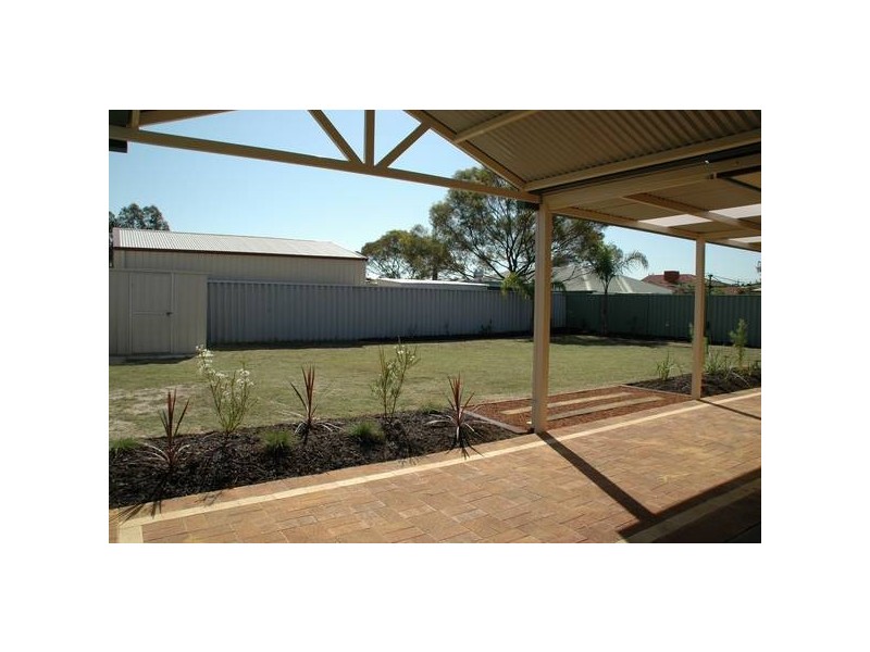 18 McGuckin Close, Atwell WA 6164