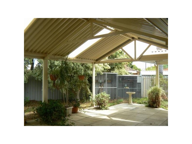 11 Angus Avenue, Spearwood WA 6163