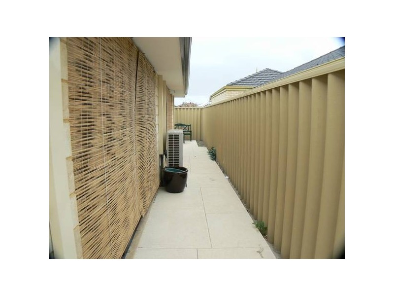 19 Aurora Drive, Atwell WA 6164